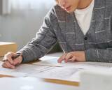 「今年の大学入学共通テストで「2浪生の増加」が判明。2浪が生涯賃金に与える影響を計算してみた」の画像1