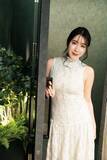 「「母親は伝説のロック歌手」27歳娘が港区でバー店主に。会社を3日でクビ、整形に400万円かけた“破天荒人生”を告白」の画像4