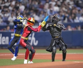 スーパー戦隊と仮面ライダーで大差がついた「おもちゃの売り上げ」。“憧れの象徴”だった合体ロボが売れなくなったワケ