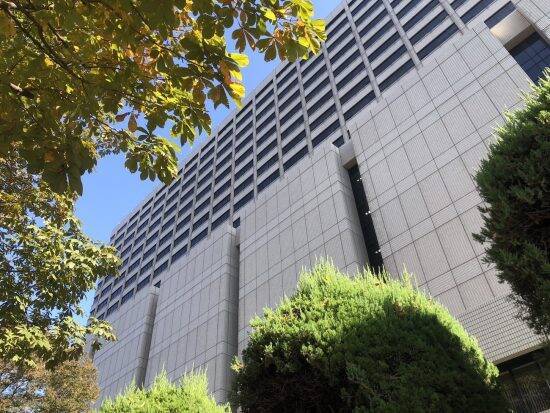 「すごく興奮しました」小嶋陽菜さん暴行事件…中国人被告の“勘違いの恋”と異常すぎる供述に法廷騒然