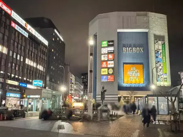 「高田馬場｢駅前不法占拠｣がついに解体。“謎の激シブ店舗群”が現在は｢ただの壁｣に…むしろ「なぜ令和まで生き残れたのか」背景に迫る」の画像