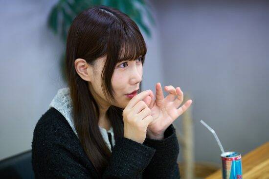 セクシー女優になった元アイドルの波乱万丈な人生。病院の秘書時代「院長に足を舐められた」壮絶セクハラも告白