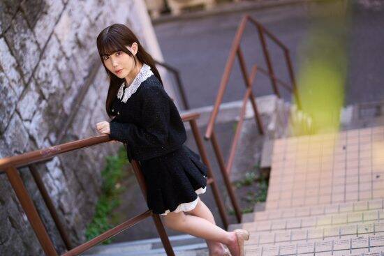 セクシー女優になった元アイドルの波乱万丈な人生。病院の秘書時代「院長に足を舐められた」壮絶セクハラも告白