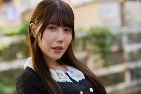 「セクシー女優になった元アイドルの波乱万丈な人生。病院の秘書時代「院長に足を舐められた」壮絶セクハラも告白」の画像