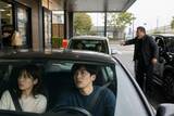 「「車を降りて運転席の窓をドンドン」激昂する“あおり運転”の男を一瞬で黙らせた老紳士の機転…実は違反「クラクション」の反則金の額も」の画像1