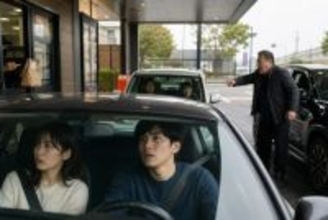 「車を降りて運転席の窓をドンドン」激昂する“あおり運転”の男を一瞬で黙らせた老紳士の機転…実は違反「クラクション」の反則金の額も