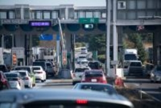 「次のSAまでどれくらい？」GWの帰省が地獄絵図に…渋滞する高速で「トイレを我慢し続けた」男性の後悔