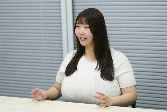 “胸の大きさがずっとコンプレックスだった”女性の転機「マツコさんが『あなたの体は下品じゃない』と…」＜GW特別アンコール＞
