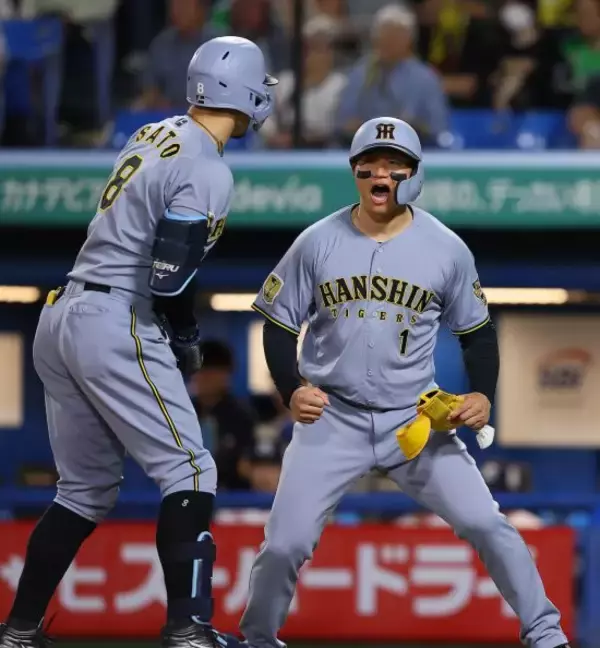「争わなくていい」が本音…阪神・佐藤輝明と森下翔太の本塁打王争い、藤川監督が抱える“難題”
