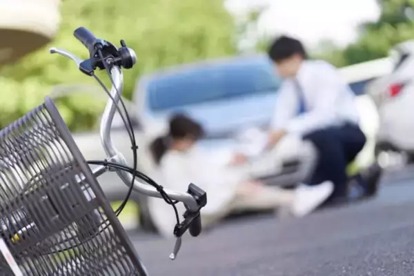 「暴走自転車の女性を怒鳴ったら“ボスママ”だった…無視・嫌がらせの末に起きた「まさかの逆転劇」」の画像