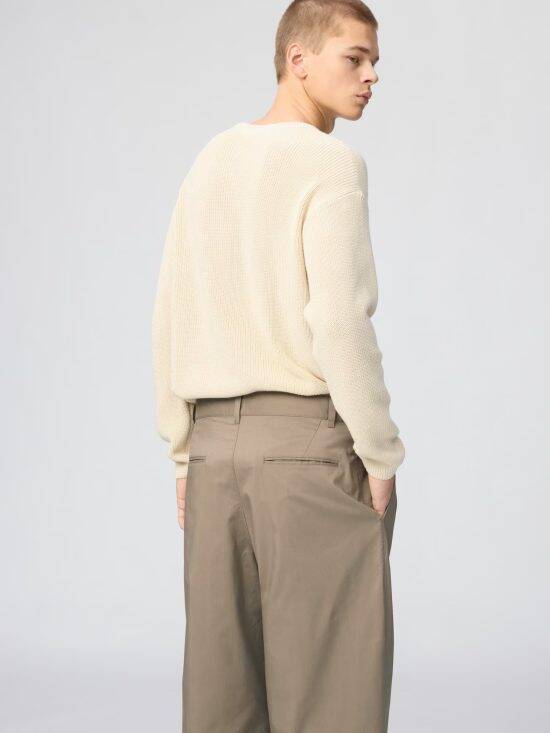 ユニクロのセットアップ「着るだけでファッションが完成」「半端ないコスパ」知らない人だけ損をする傑作アイテム