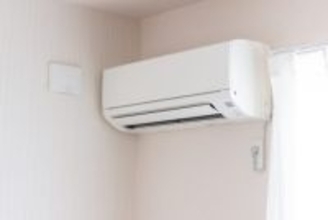 「冬だから大丈夫」は間違い。エアコンに潜むゴキブリやカビの恐怖