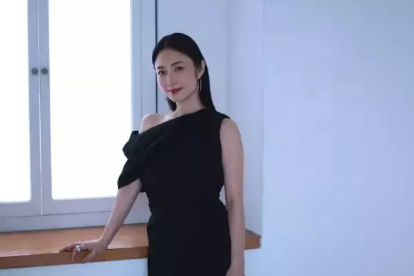 「「起きた瞬間から不安に…」MEGUMI(44)が語る“収入が10分の1になった”どん底の時期。そこから抜け出した方法とは」の画像