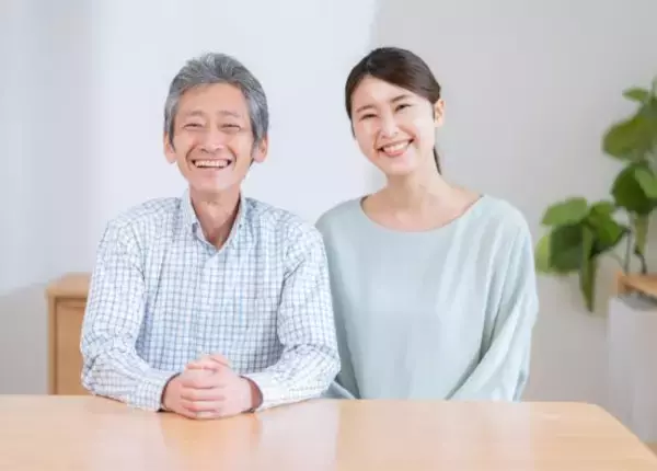 「おぢアタックに成功する」中年男性の共通点。うまくいく“一番の要因”は「顔面」でも「収入」でもなかった