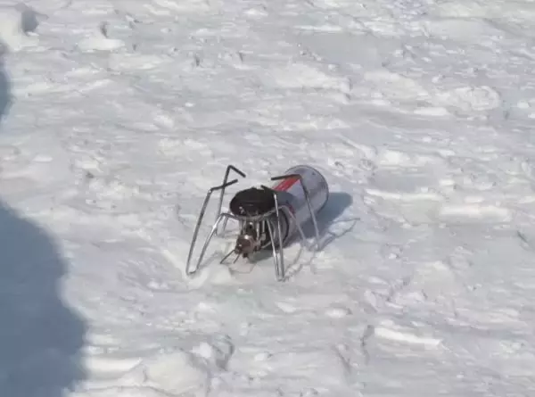 「「火気厳禁なのに」無人の秘境駅で“バーナー調理”も…鉄道ファンが呆れた「非常識な迷惑行為」の実態」の画像