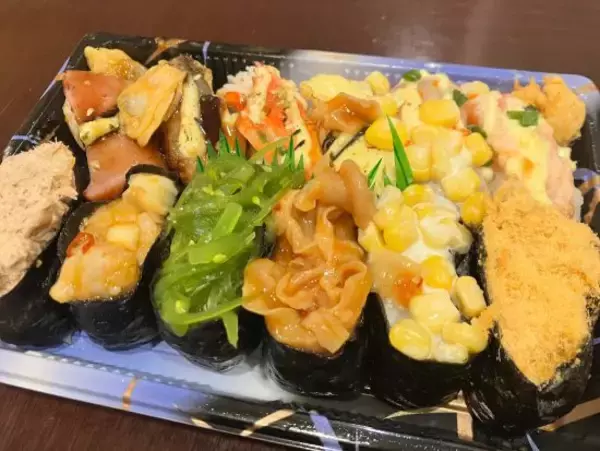 「蒼井そらロール、藤原紀香ロールetc.日本の寿司が海外で“魔改造”される意外な理由」の画像