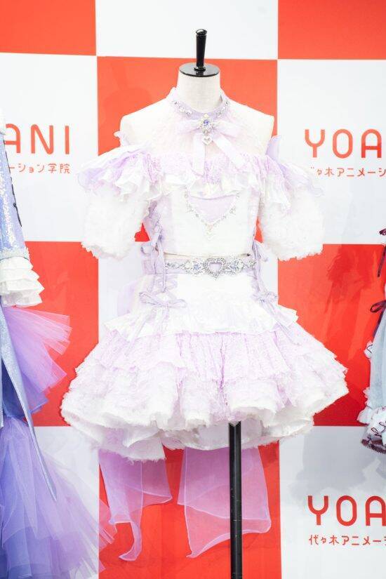 ＝LOVEの大谷映美里がアイドル衣装で魅せる。代々木アニメーション学院が衣装デザイン科を新設へ
