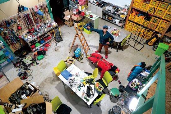 年商3億の社長から「洞窟探検家」へ。一家離散、借金1500万…レジェンドが語る“前人未踏”の日常