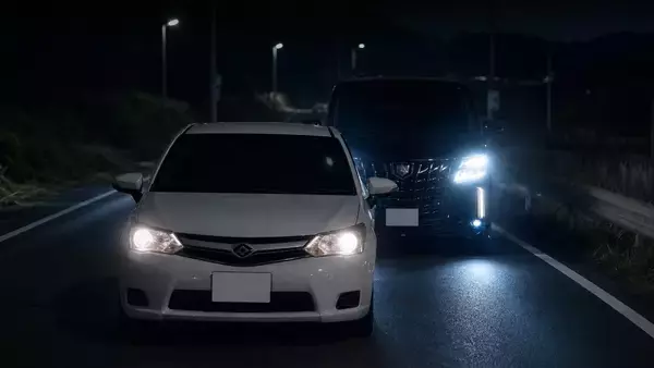 黒塗りのアルファードにあおり運転された男性が「極限状態で思いついた」対抗策。「相手は検挙されたそうです」／運転者の3人に1人が経験、“逃げ場のない15分間”を生き延びた一手
