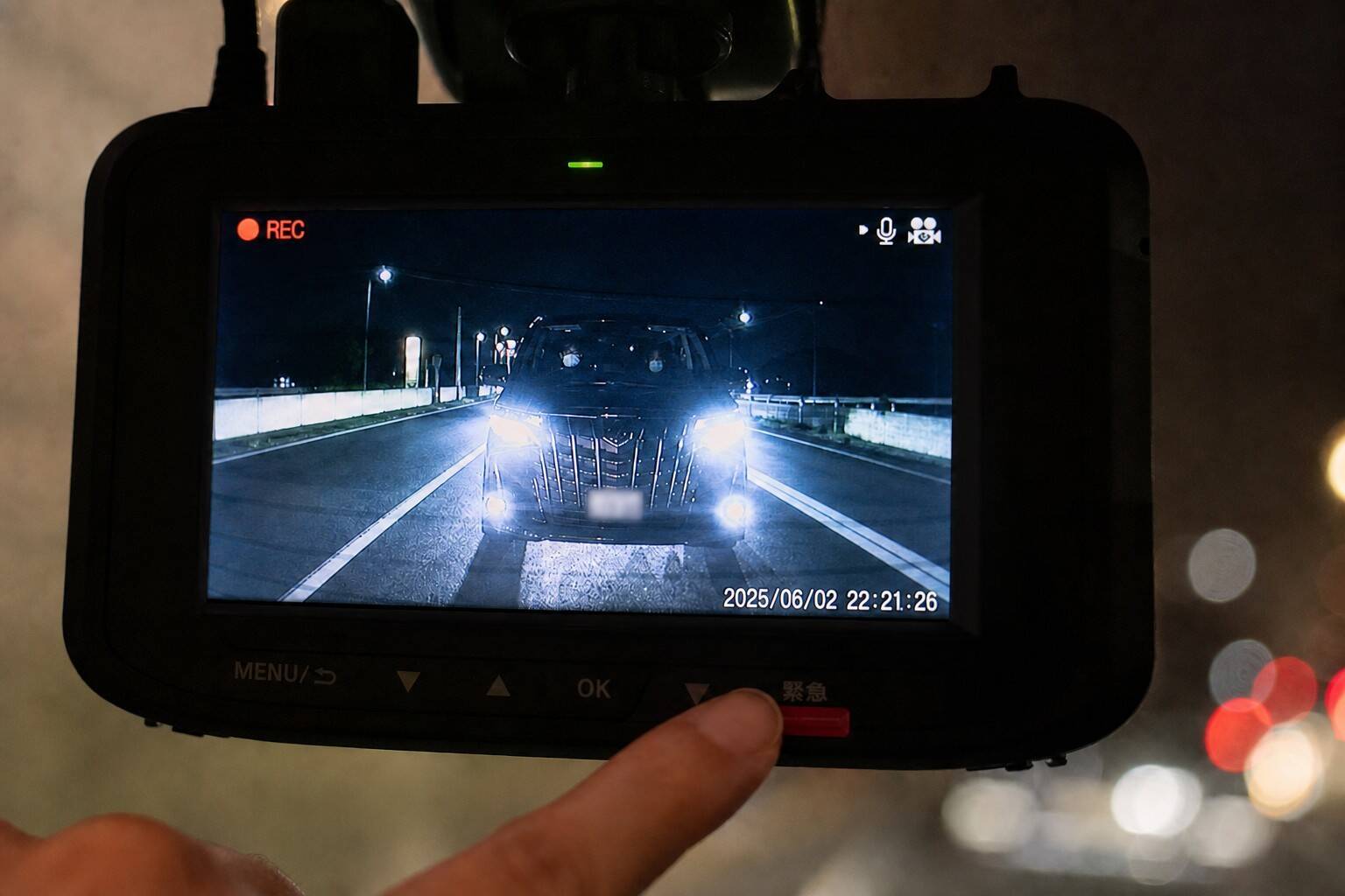 黒塗りのアルファードにあおり運転された男性が「極限状態で思いついた」対抗策。「相手は検挙されたそうです」／運転者の3人に1人が経験、“逃げ場のない15分間”を生き延びた一手