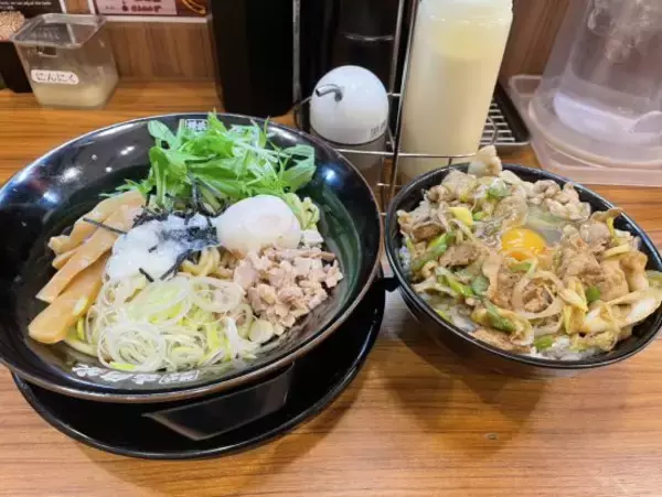 「終電前の新宿でラーメン難民に。“医師に酒を止められた”男が「壱角家2000円爆食い」で壊れた夜。トッピングフル活用で「QOLと血糖値が爆上がりした」」の画像