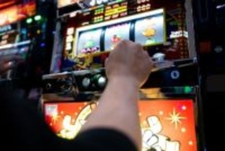 “闇スロ”で稼いだ45歳元パチプロの「その後の人生」。常連の店が摘発されて絶望の淵に… ――仰天ニュース特報