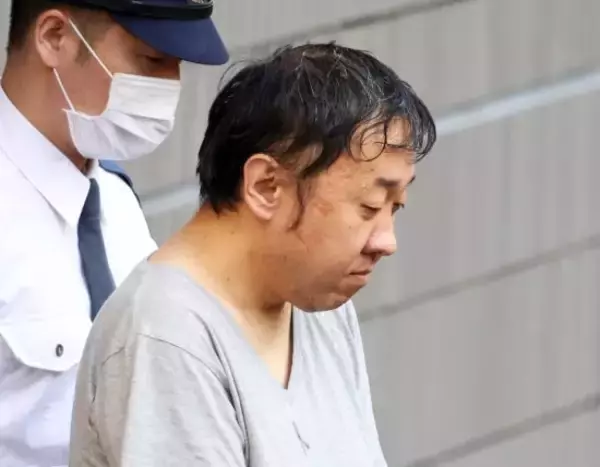 「復讐だけしたい」22歳女性配信者を生放送中に刺殺。400万円貢いだ44歳男が“口座残高161円”に絶望、暴走した理由