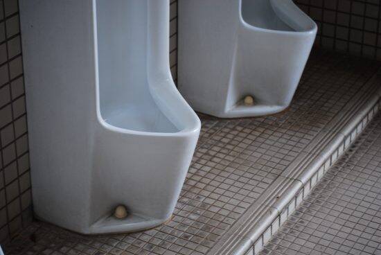 「まるでゴミ屋敷」ビジネスホテル清掃員が明かす、“寝具類が全交換”になった迷惑客の正体――大反響セレクション