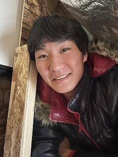 都内で“家賃1.9万円”の激安シェアハウスに住む20代男性の生活「無理して稼ごうとは思わない」同じカレーを1週間食べることも