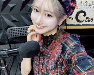 50歳最年長地下アイドルを直撃。「いつまでやってんの？」の批判を実力で黙らせた、奇跡のルックスと壮絶な半生