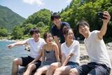 「“男性が好きそうな水着”で海に行った25歳女性の意外な結末「え、それ？みたいな反応で」／異性の好みは“思い込み”とズレている？結婚相手に求める条件を調べてみた」の画像1