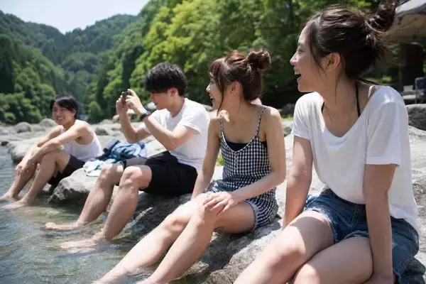 「“男性が好きそうな水着”で海に行った25歳女性の意外な結末「え、それ？みたいな反応で」／異性の好みは“思い込み”とズレている？結婚相手に求める条件を調べてみた」の画像
