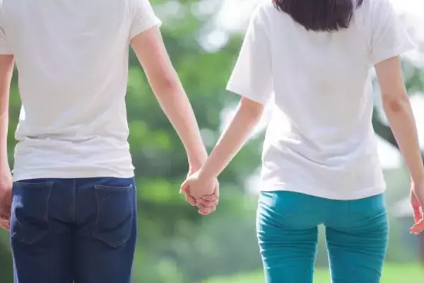 「「見た目は普通なのに、女性からモテ続ける男性」に共通している5つの特徴」の画像