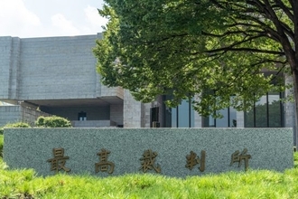 最高裁が「違憲」と言っても動かない国会。性別変更“手術要件”が2年放置され続ける理由