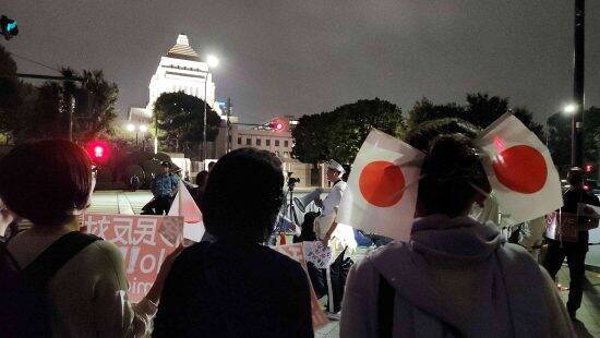 「財務省解体デモ」が排外主義運動へと変貌するまで。人々の“あやふやな不安”を後押しに