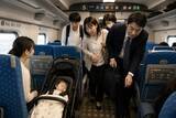 「「子どもが寝てるんだから！」新幹線で通路を塞ぐベビーカーを注意したら逆ギレする母親…そのとき“父親が放った一言”に拍手／新幹線でベビーカーはどこに置くのが正解か、調べてみた」の画像6