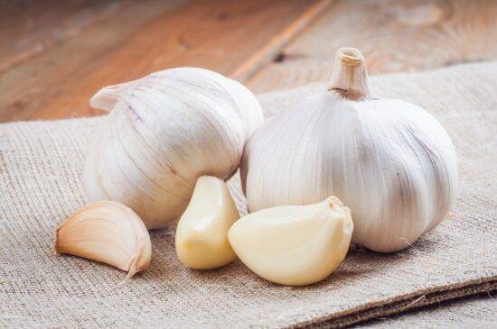 夏の体臭は「食べたもの」で決まる。赤身肉、にんにく、野菜が汗に与える影響を医師が解剖