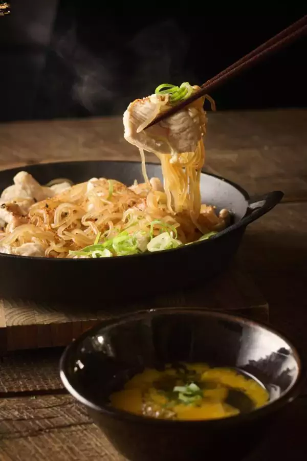 「“すき焼き風”なのにダイエット向き。料理研究家・リュウジの鶏レシピがヘルシーすぎる」の画像