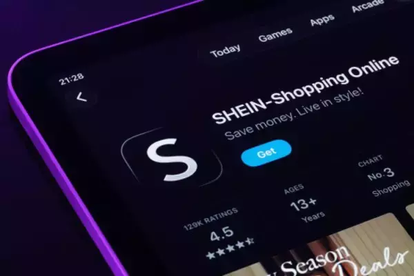 「「ダサい中年男性」はだいたい買っている“オジサンは着てはいけないブランド“ワースト5」の画像