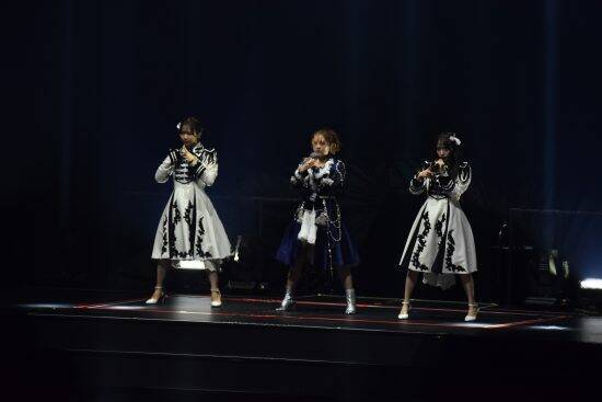 AKB48・向井地美音。卒コンでは”元メンバーとキス”、”ヘビロテの継承”などバラエティに富んだ構成で集大成を彩る！