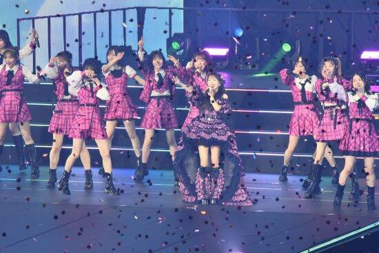 AKB48・向井地美音。卒コンでは”元メンバーとキス”、”ヘビロテの継承”などバラエティに富んだ構成で集大成を彩る！