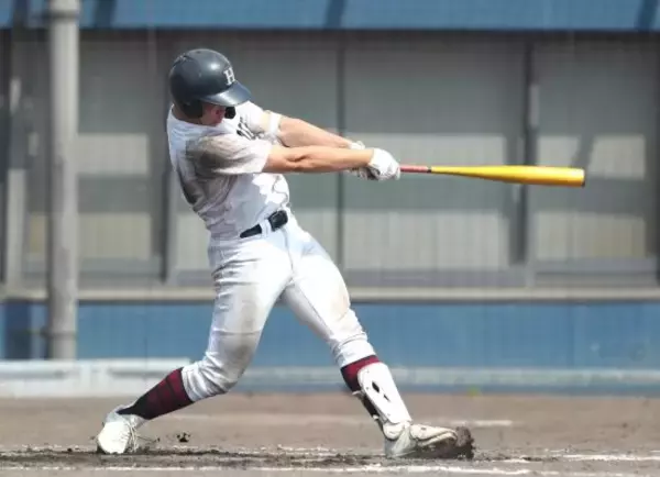DH制導入で打線強化のはずが総得点20％減。高校野球が「エースで4番」の物語を捨て始めたワケ