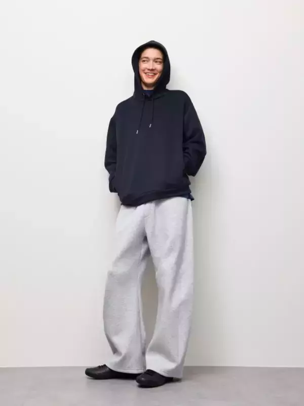 「「おじさん世代、今何を着れば？」にプロが出す答え。無印・GU・ユニクロほか“夏から秋まで長く着倒せる”神アイテム6選」の画像