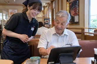 セルフなのに「ちゃんと注文を取りにこい！」と激怒する年配客も…。飲食店の“タブレットオーダー”に対する「店と客のホンネ」／飲食店で人手が足りない店は何割くらいなのか調べてみた