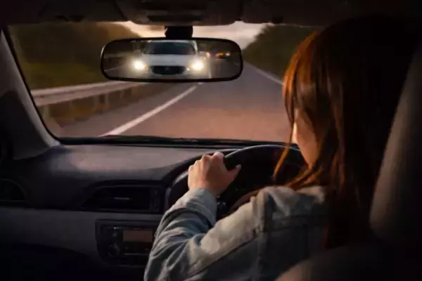 「なんで私がこんな目に…」距離を詰めて威嚇する“あおり運転”に恐怖も…一瞬で立場が逆転するまで