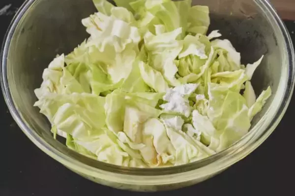 「「むね肉＝パサパサ」は卒業！料理研究家・リュウジが教える“究極の鶏むねレシピ”」の画像