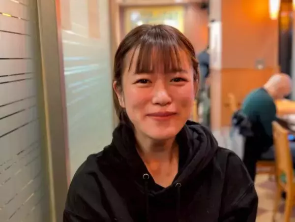 国立大卒の才媛がなぜ女王様に？壮絶な環境を「笑顔で生き抜く」32歳筋肉女子の半生