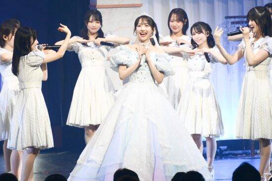 STU48のエース・石田千穂。ファンの想い詰まったドレスでラストコンサートを彩る