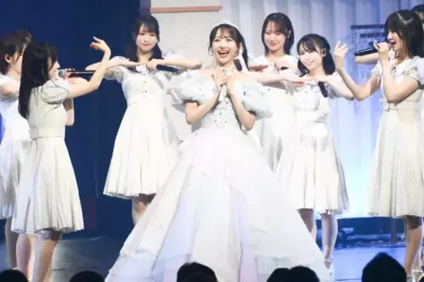 「STU48のエース・石田千穂。ファンの想い詰まったドレスでラストコンサートを彩る」の画像