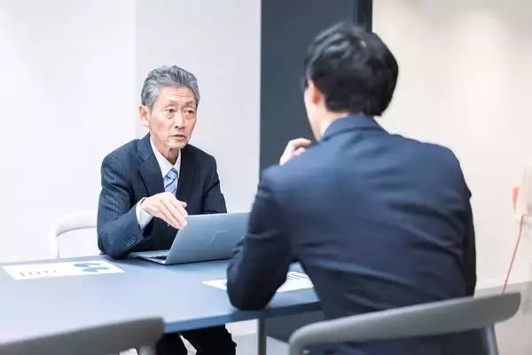 「「同僚の資料をパクる」迷惑社員に我慢の限界…「わざと資料にミスを作った」結果、すごい事態に」の画像